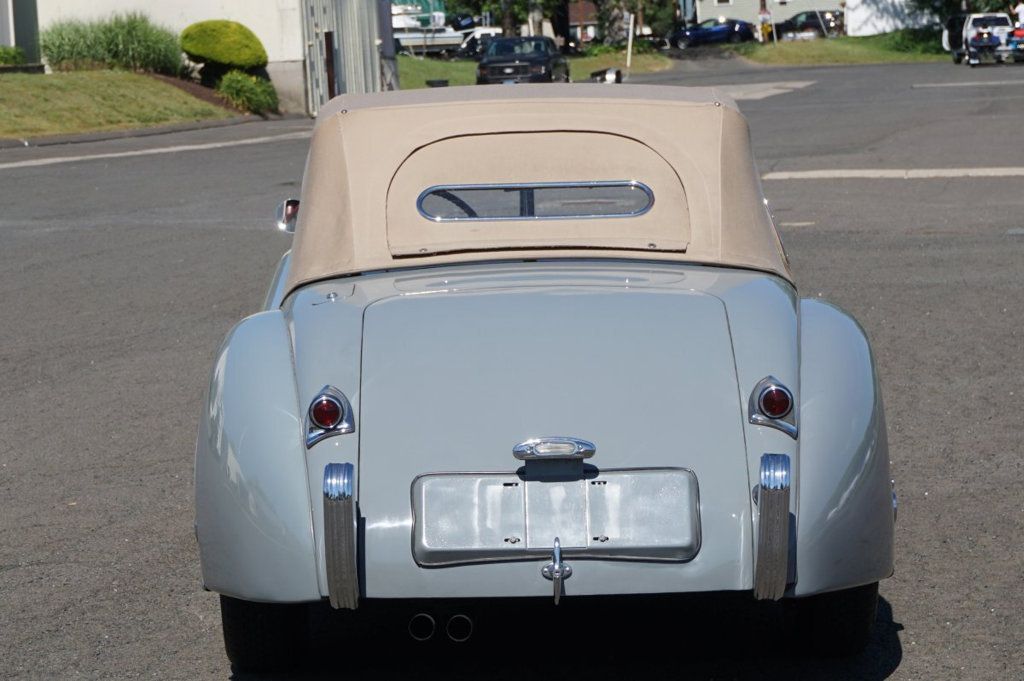 1954 Jaguar XK120 1954 Jaguar XK120 Roadster with Soft Top - 23068085 - 25