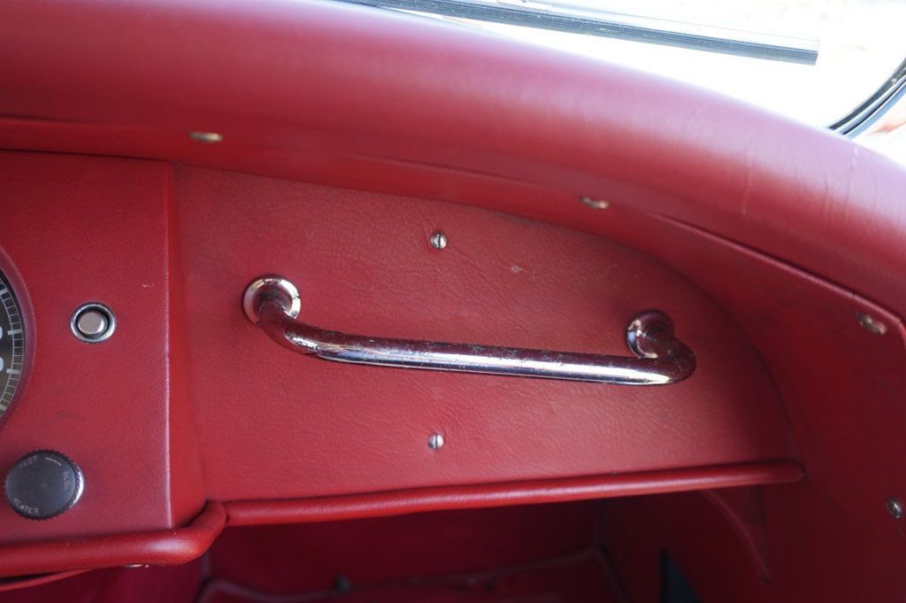 1954 Jaguar XK120 1954 Jaguar XK120 Roadster with Soft Top - 23068085 - 38