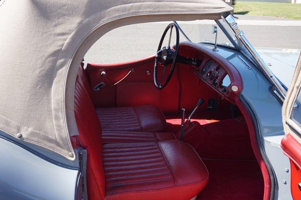 1954 Jaguar XK120 1954 Jaguar XK120 Roadster with Soft Top - 23068085 - 47