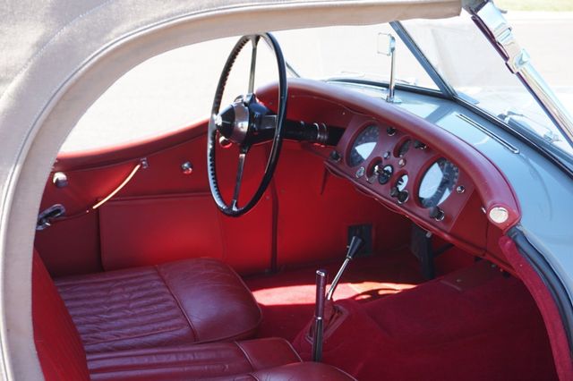 1954 Jaguar XK120 1954 Jaguar XK120 Roadster with Soft Top - 23068085 - 48