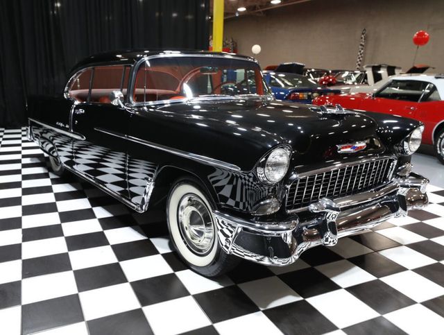 1955 Chevrolet Bel Air SHOW STOPPER - 22995698 - 13