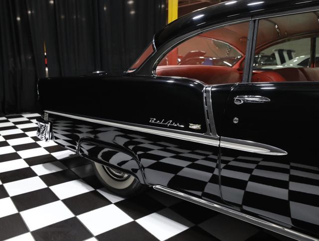1955 Chevrolet Bel Air SHOW STOPPER - 22995698 - 18