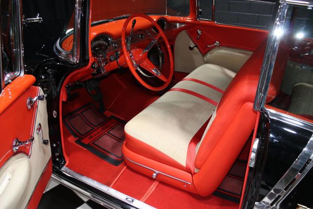 1955 Chevrolet Bel Air SHOW STOPPER - 22995698 - 2