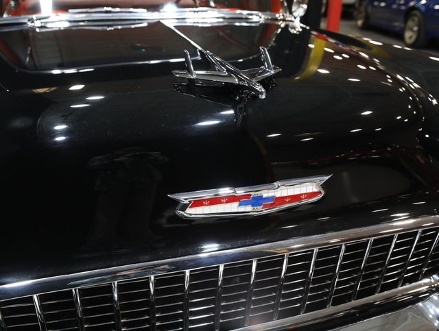 1955 Chevrolet Bel Air SHOW STOPPER - 23056683 - 10
