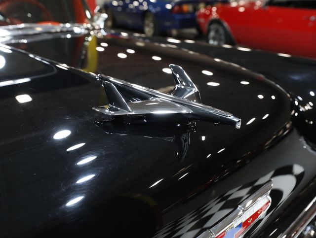 1955 Chevrolet Bel Air SHOW STOPPER - 23056683 - 11