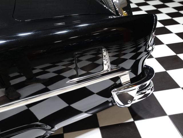 1955 Chevrolet Bel Air SHOW STOPPER - 23056683 - 32