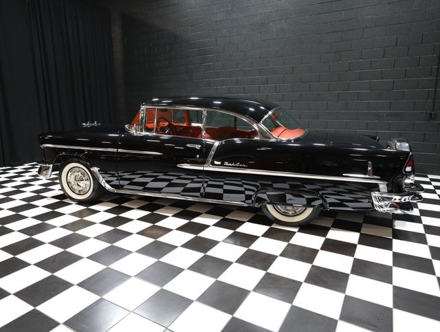 1955 Chevrolet Bel Air SHOW STOPPER - 23056683 - 34