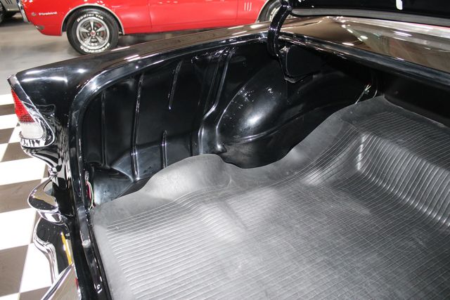 1955 Chevrolet Bel Air SHOW STOPPER - 23056683 - 50