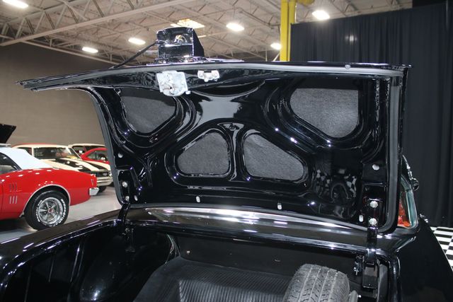 1955 Chevrolet Bel Air SHOW STOPPER - 23056683 - 51