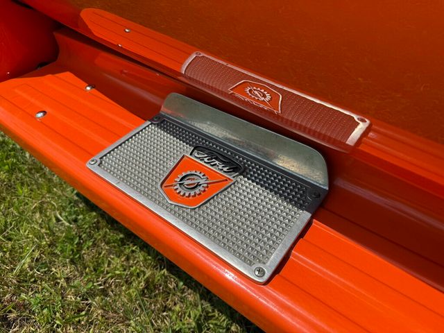 1955 Ford F100 Custom Cab FULLY RESTORED FORD PICKUP - 22898780 - 19