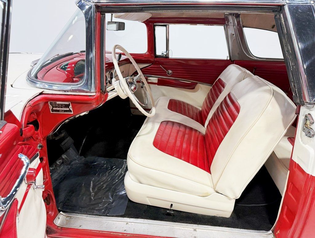 1955 Ford FAIRLANE Crown Victoria - 22922201 - 26