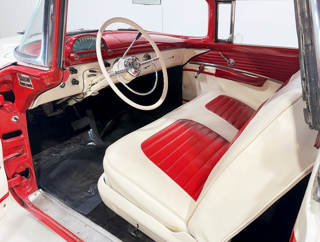1955 Ford FAIRLANE Crown Victoria - 22922201 - 28
