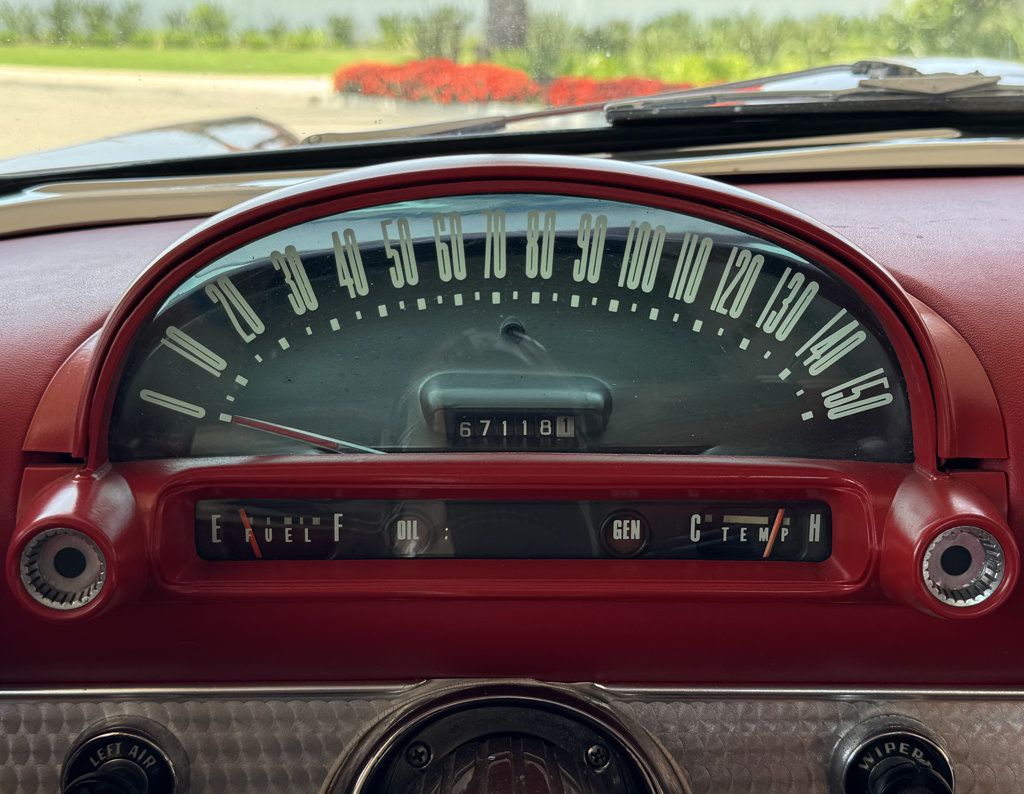 1955 Ford Thunderbird  - 22531278 - 22