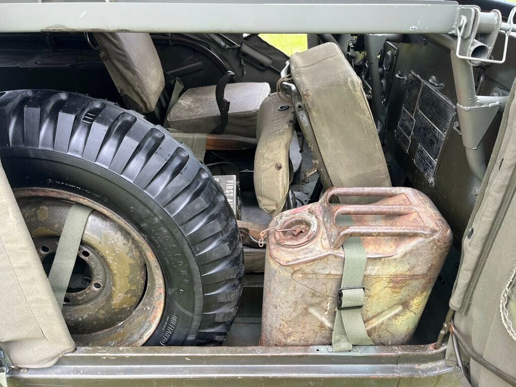 1955 Jeep M170 Frontline Ambulance MASH US Army Jeep - 23019541 - 19