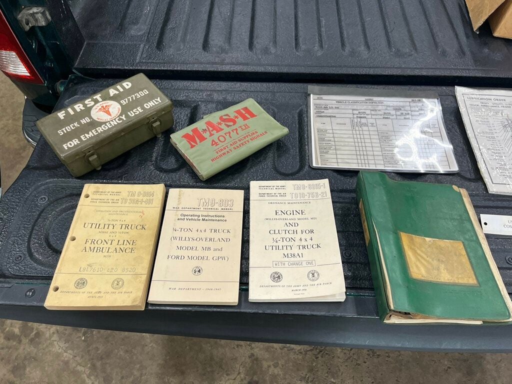 1955 Jeep M170 Frontline Ambulance MASH US Army Jeep - 23019541 - 46