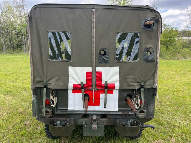 1955 Jeep M170 Frontline Ambulance MASH US Army Jeep - 23019541 - 4