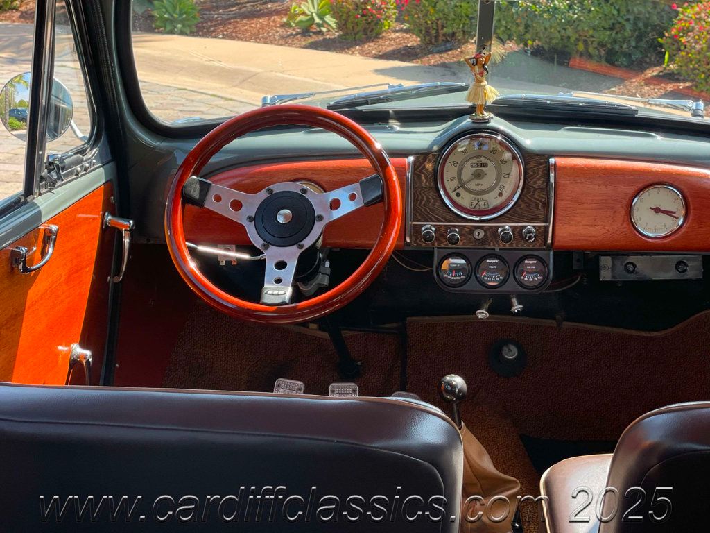 1955 MORRIS-MINOR WOODY TRAVELLER WAGON  - 22912783 - 17