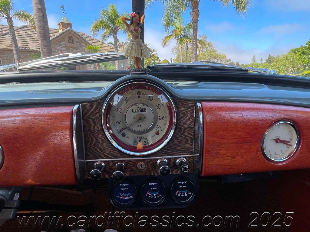 1955 MORRIS-MINOR WOODY TRAVELLER WAGON  - 22912783 - 19