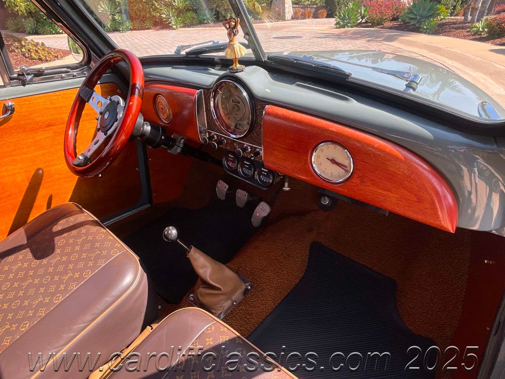 1955 MORRIS-MINOR WOODY TRAVELLER WAGON  - 22912783 - 21