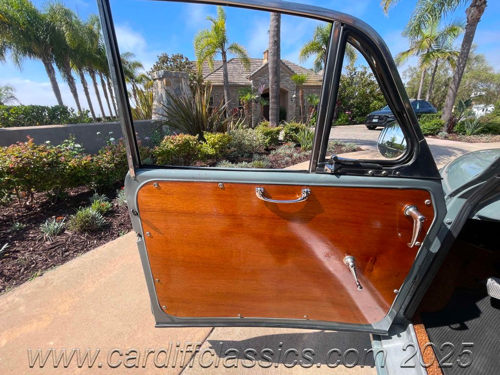1955 MORRIS-MINOR WOODY TRAVELLER WAGON  - 22912783 - 35