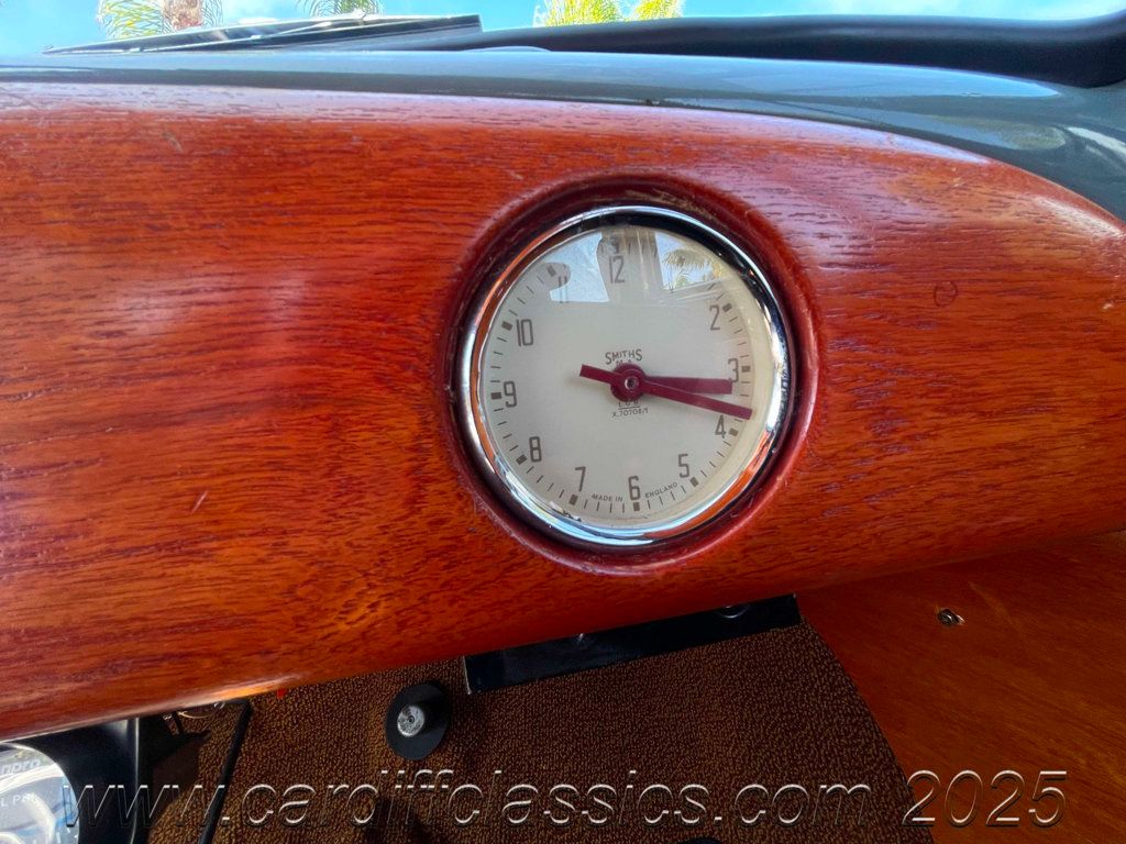 1955 MORRIS-MINOR WOODY TRAVELLER WAGON  - 22912783 - 39