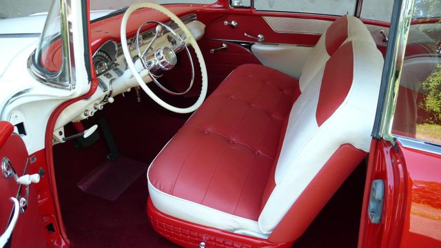 1956 Pontiac STAR CHIEF SHOW CAR - 11015200 - 24