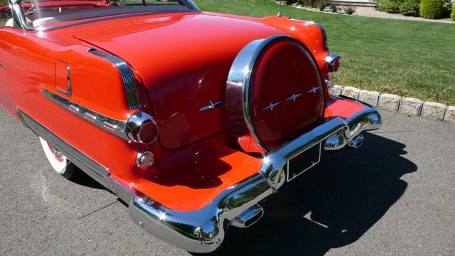 1956 Pontiac STAR CHIEF SHOW CAR - 11015200 - 66