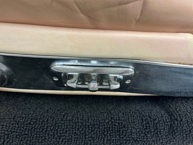1957 Cadillac Coupe DeVille  - 23043985 - 28