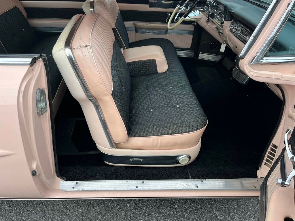 1957 Cadillac Coupe DeVille  - 23043985 - 41
