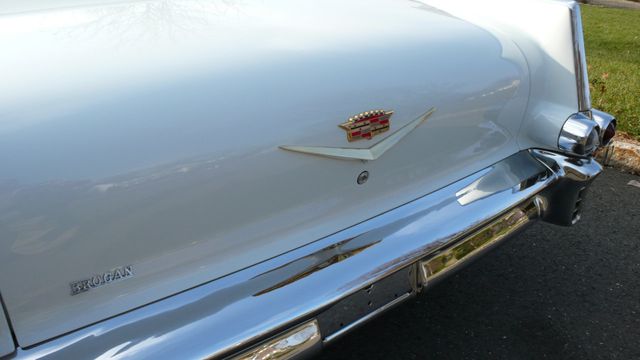 1957 Cadillac Deville  - 19245036 - 43