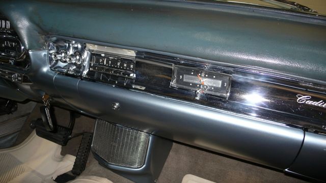 1957 Cadillac Deville  - 19245036 - 70