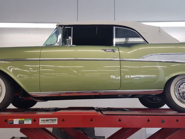 1957 Chevrolet Bel Air Convertible  - 18850418 - 33