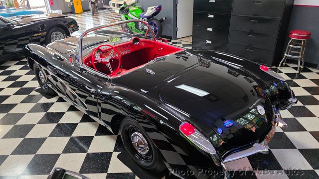 1957 Chevrolet Corvette Fuelie - 23048508 - 17