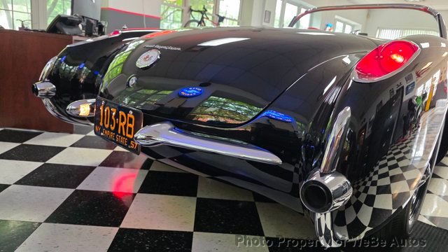 1957 Chevrolet Corvette Fuelie - 23048508 - 29
