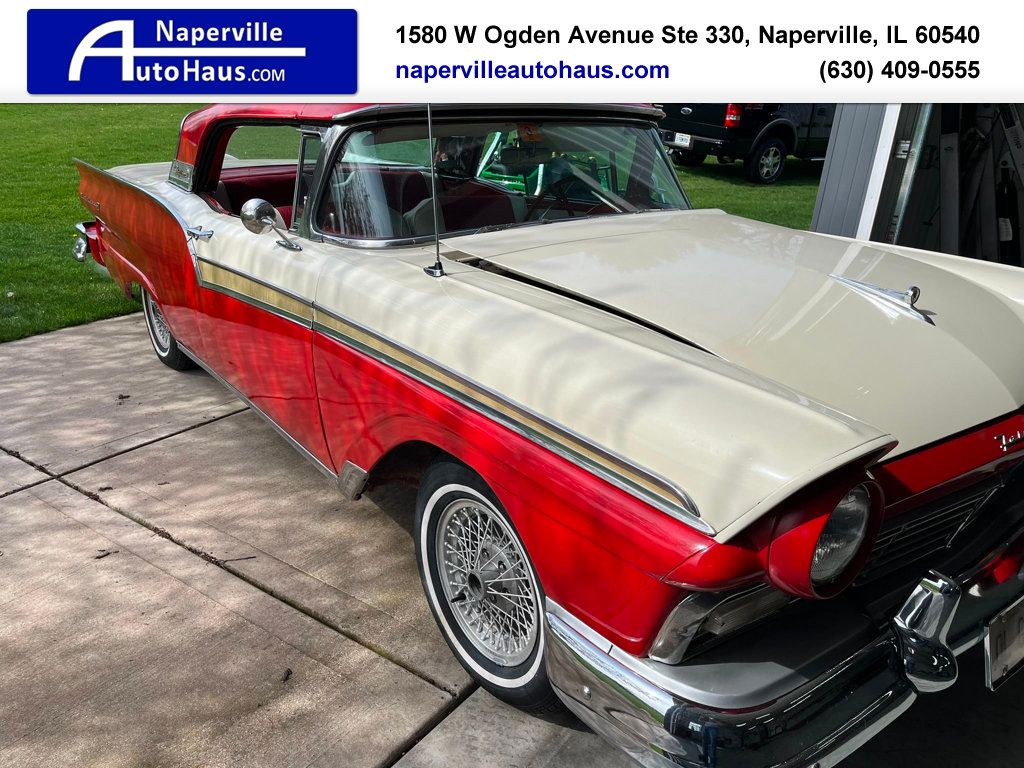1957 FORD FAIRLANE SKYLINER CONVERTIBLE - Image 1
