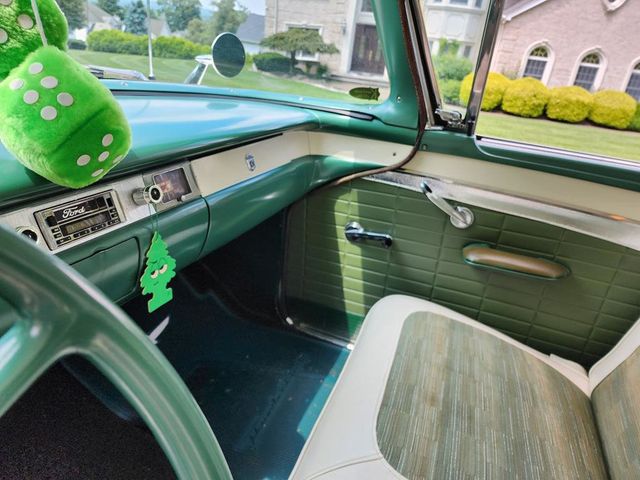 1957 Ford FAIRLANE 500  - 22031249 - 12