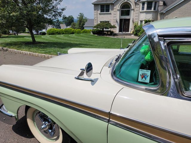 1957 Ford FAIRLANE 500  - 22031249 - 19