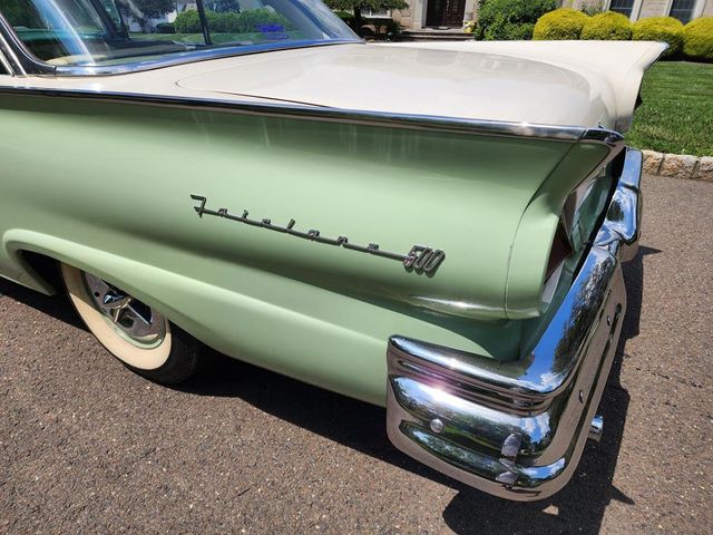 1957 Ford FAIRLANE 500  - 22031249 - 29