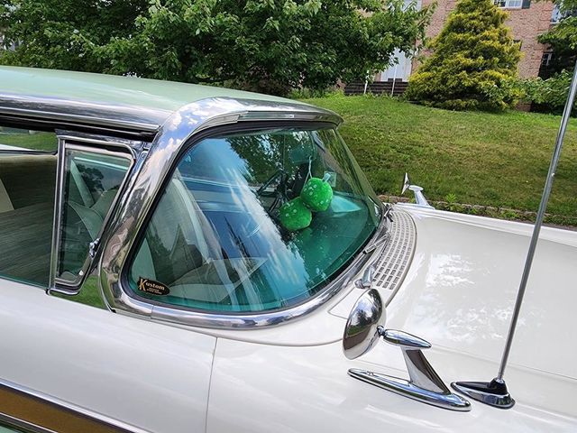 1957 Ford FAIRLANE 500  - 22031249 - 47