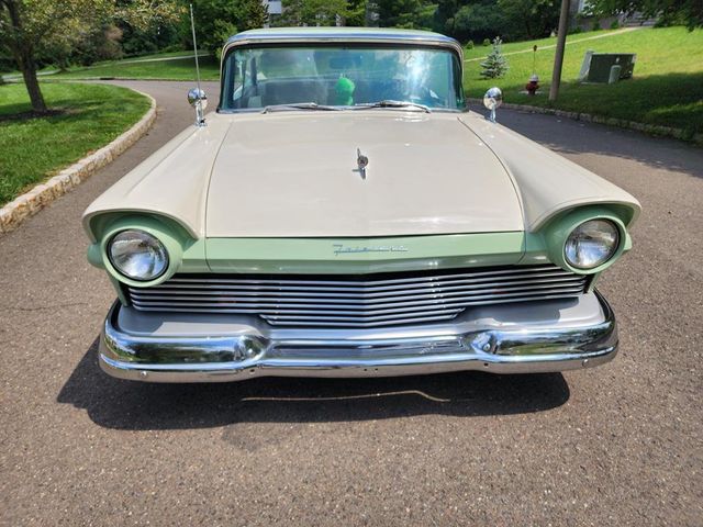 1957 Ford FAIRLANE 500  - 22031249 - 53