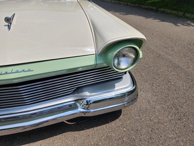 1957 Ford FAIRLANE 500  - 22031249 - 55