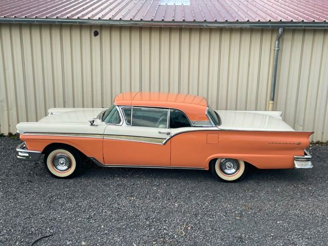 1957 Ford Fairlane 500 Skyliner Convertible For Sale - 21978312 - 2