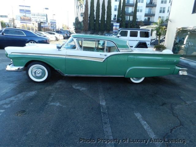 1957 Ford FAIRLANE SUNLINER  - 21627466 - 11