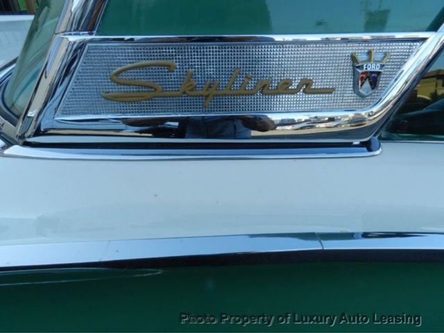1957 Ford FAIRLANE SUNLINER  - 21627466 - 16