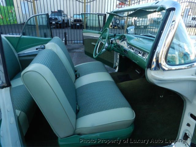 1957 Ford FAIRLANE SUNLINER  - 21627466 - 30