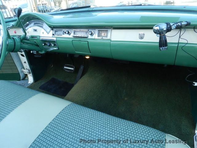 1957 Ford FAIRLANE SUNLINER  - 21627466 - 31
