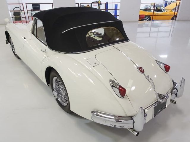 1957 Jaguar XK140 MC Drophead Coupe XK140 DROPHEAD - 20060179 - 46