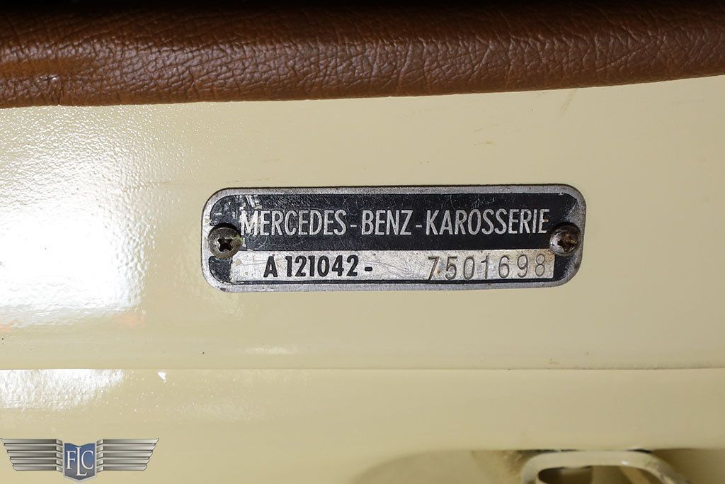 1957 Mercedes-Benz 190SL Roadster - 22397518 - 38