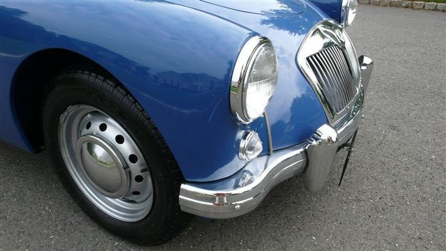 1957 MG MGA RESTORED - 7611616 - 36