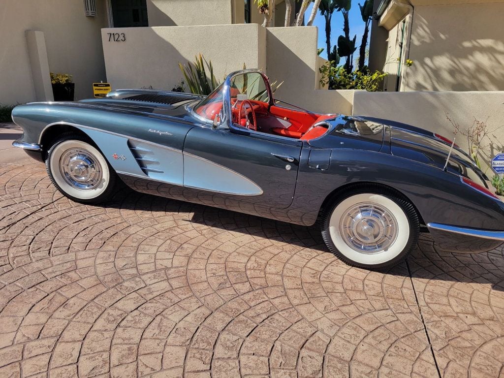 1958 Chevrolet Corvette Convertible  - 22776427 - 3